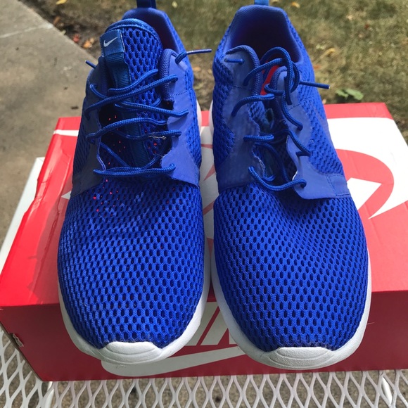 blue roshes mens